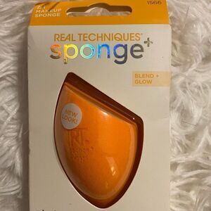 *NIB* Real Techniques Sponge Blend + Glow